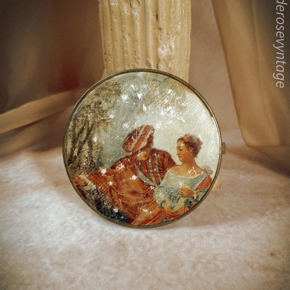 Large Victorian Style Compact Mirror‎
